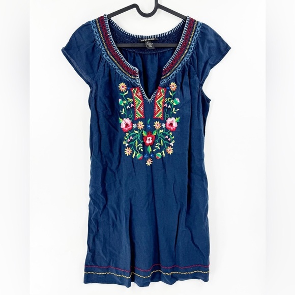 ✅ LUCKY BRAND NAVY BLUE EMBROIDERED SHORT SLEEVE DRESS SIZE SMALL - Picture 1 of 6